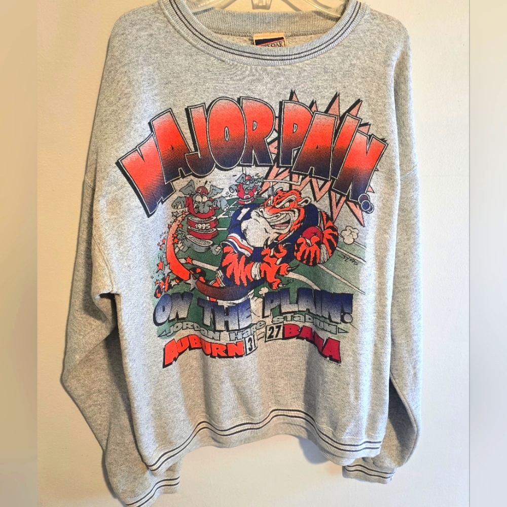 Vintage Auburn Tigers Sweater Graphic Iron Bowl 1995